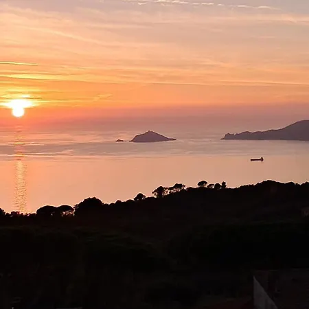 アパート La Prua Di モンテマルチェッロ