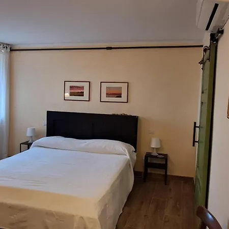 Apartment La Prua Di