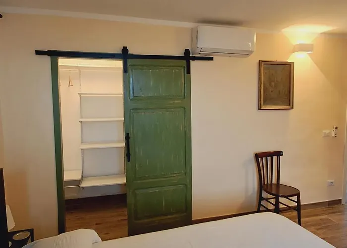 La Prua Di Monte Marcello