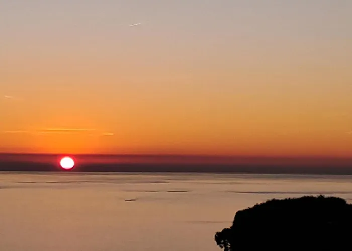 La Prua Di Monte Marcello