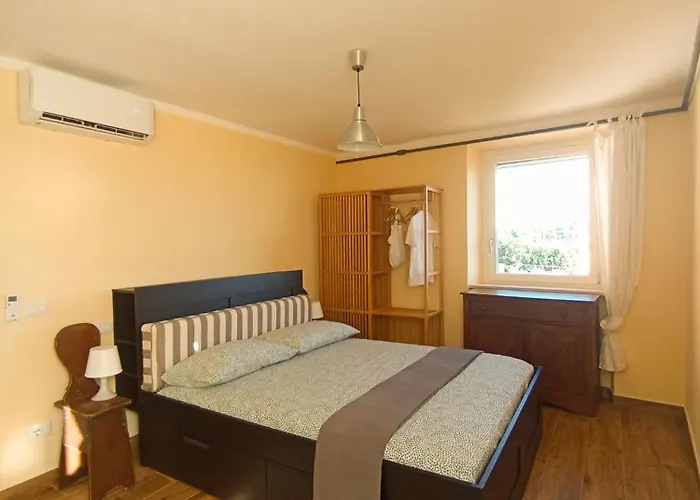 La Prua Di * Monte Marcello